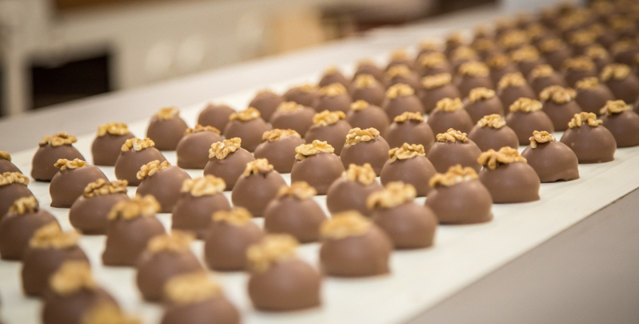 Background Chocolates 4